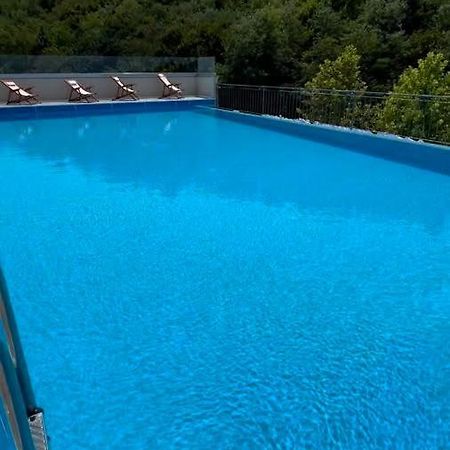 Hotel La Villa Gjakova Экстерьер фото