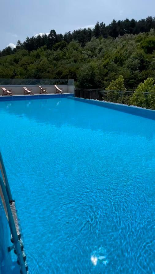 Hotel La Villa Gjakova Экстерьер фото
